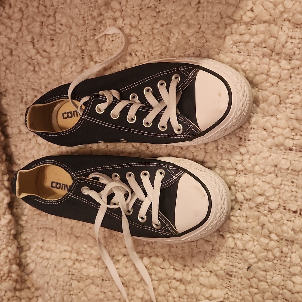 CONVERSE Classic Navy blue all stars 6.5